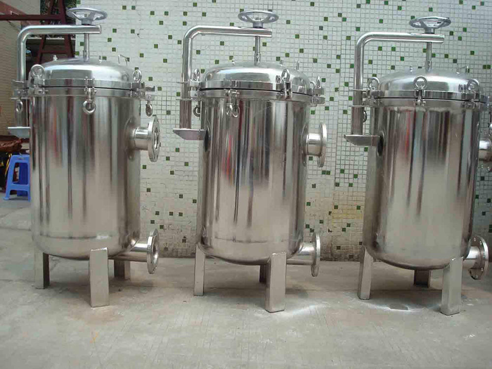 廣東生產(chǎn)2號(hào)袋式過濾器廠家在哪里有？怎么選合適的過濾器？